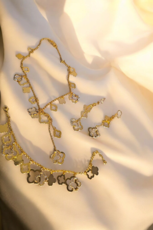 Farfasha Clover Set