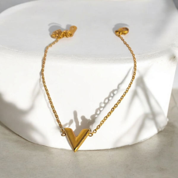 Simple V Set