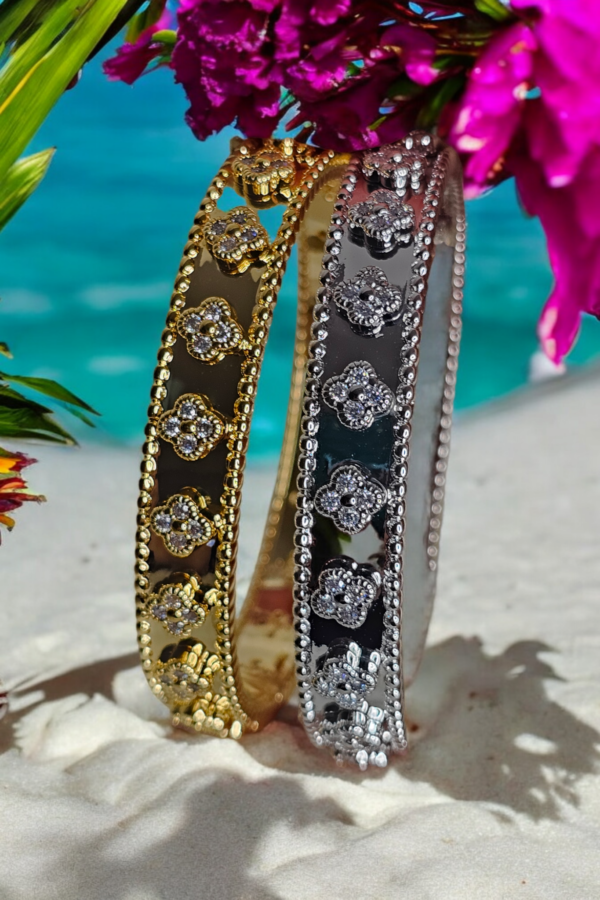 Four Leaf Clover Gold / Silver