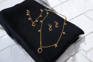 Simple Red Set