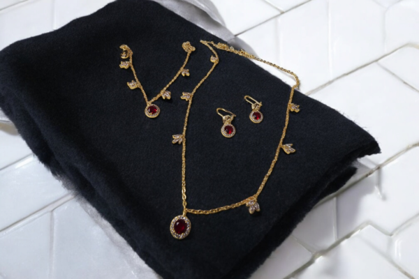 Simple Red Set