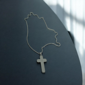 Fine Necklace with Cross